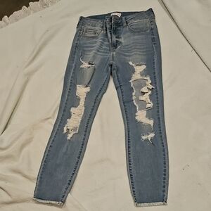 Juniors Girl Cello Trashed Denim Blue Jeans 99% Cotton 1% Spandex Size 9